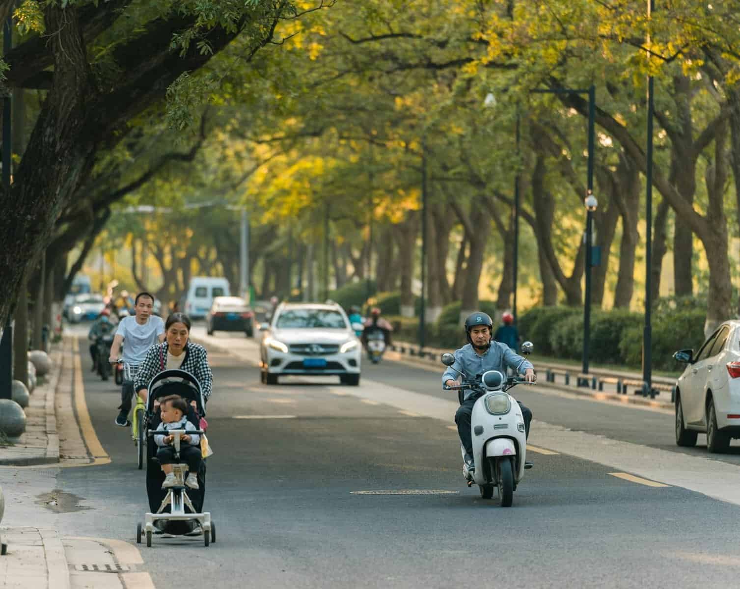 How Do I Adjust The Sensitivity Of The Accelerator On My Electric Scooter? How Do I Adjust The Sensitivity Of The Accelerator On My Electric Scooter?