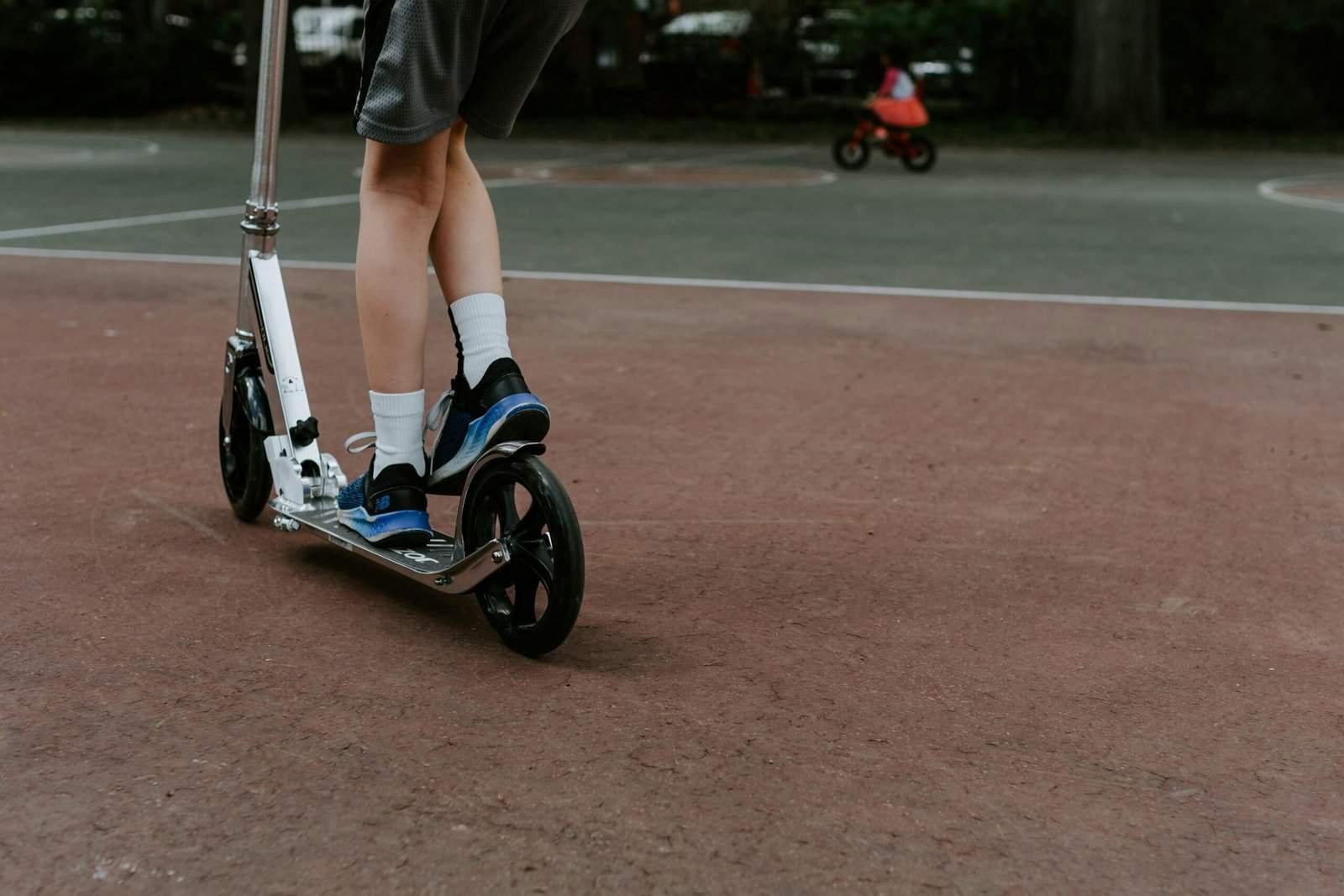 How Do I Adjust The Height Of The Seat On My Electric Scooter? How Do I Adjust The Height Of The Seat On My Electric Scooter?